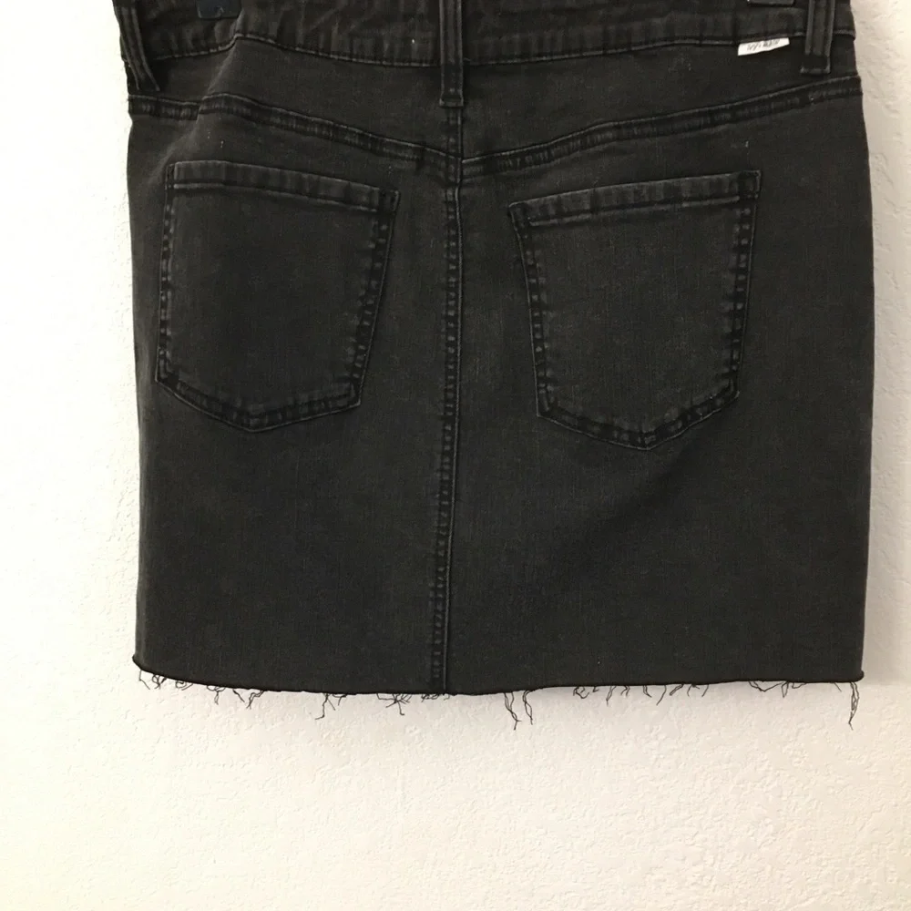 Ivy + Main black skirt size 7